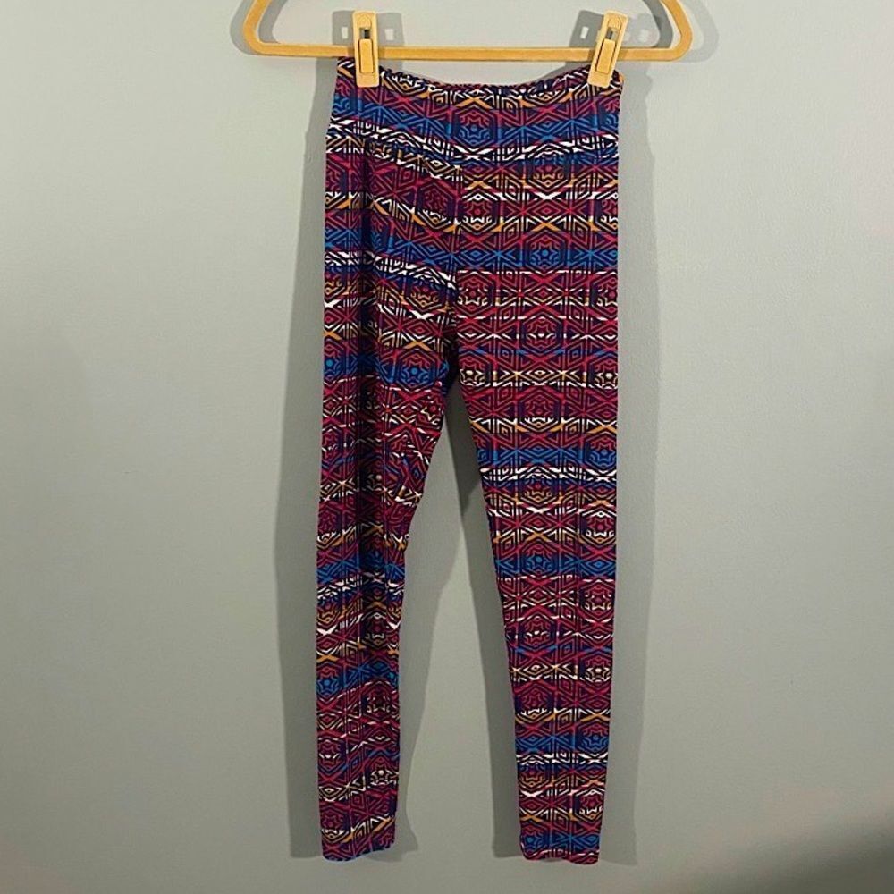 NWOT LuLaRoe OS Tribal Aztec Print Leggings